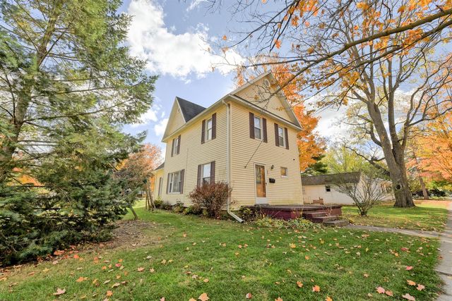 605 Riverside Drive, Portland, MI 48875