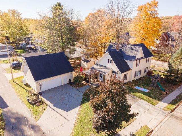 605 Riverside Drive, Portland, MI 48875