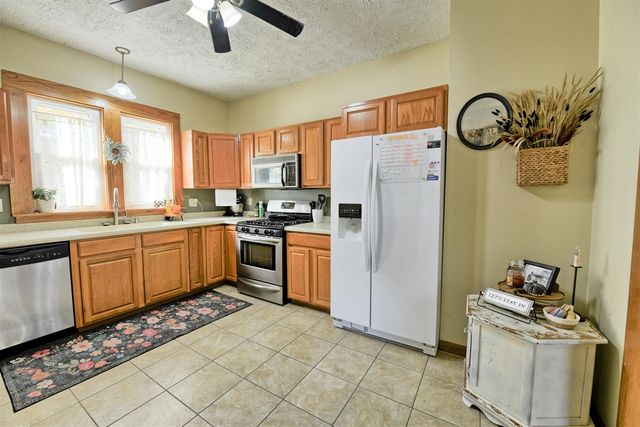 605 Riverside Drive, Portland, MI 48875