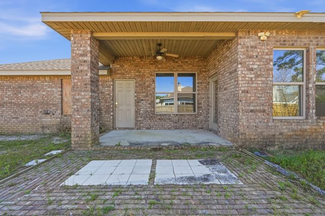 9646 Misty Meadow Lane, Navarre, FL 32566