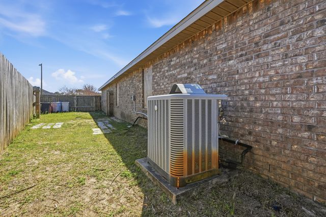 9646 Misty Meadow Lane, Navarre, FL 32566