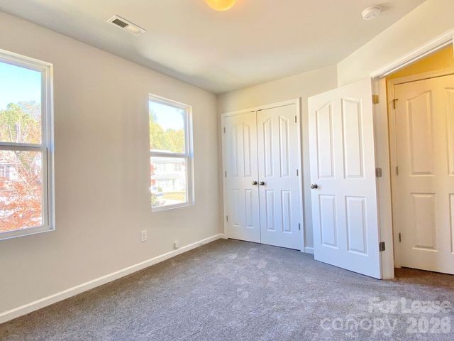 320 Peachtree Road, Charlotte, NC 28216