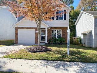 320 Peachtree Road, Charlotte, NC 28216