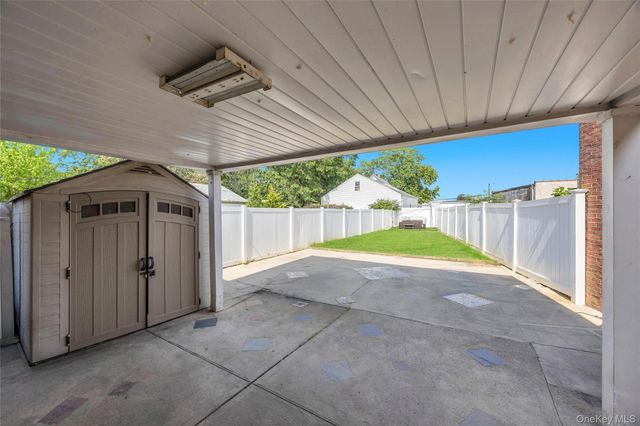 216 Earle Avenue, Lynbrook, NY 11563