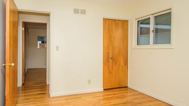 924 N Maple Road, Ann Arbor, MI 48103