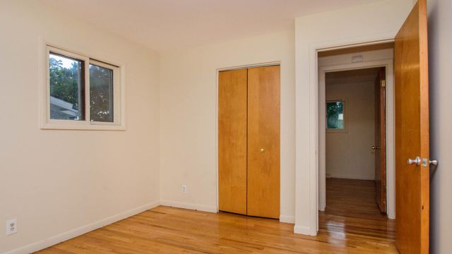 924 N Maple Road, Ann Arbor, MI 48103