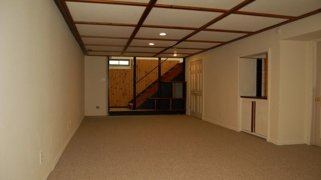 924 N Maple Road, Ann Arbor, MI 48103