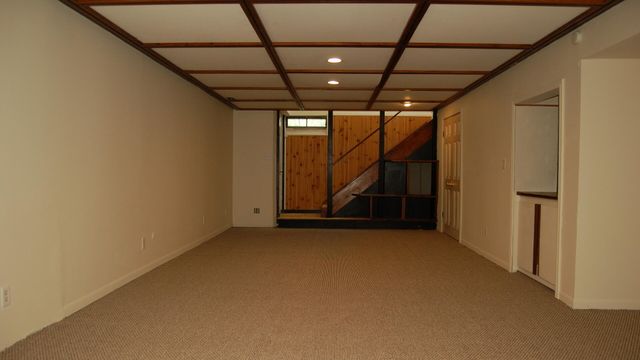 924 N Maple Road, Ann Arbor, MI 48103
