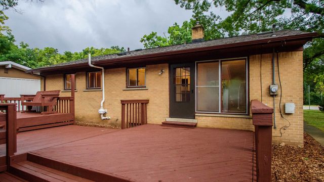 924 N Maple Road, Ann Arbor, MI 48103