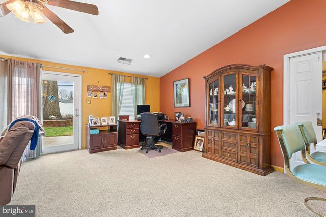 131 LEBBIE LN, Fairless Hills, PA 19030