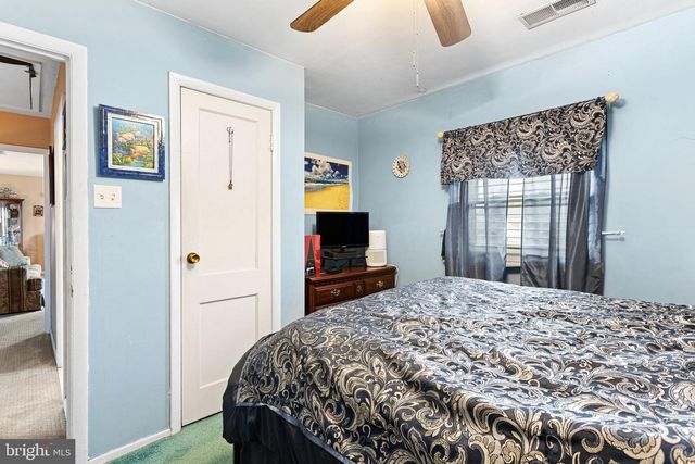 131 LEBBIE LN, Fairless Hills, PA 19030