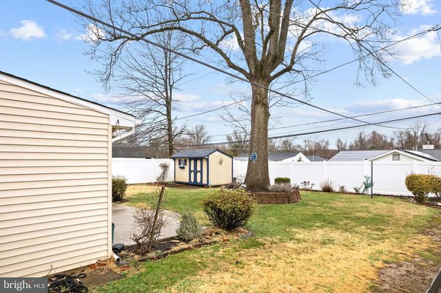 131 LEBBIE LN, Fairless Hills, PA 19030