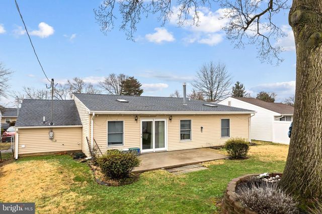 131 LEBBIE LN, Fairless Hills, PA 19030