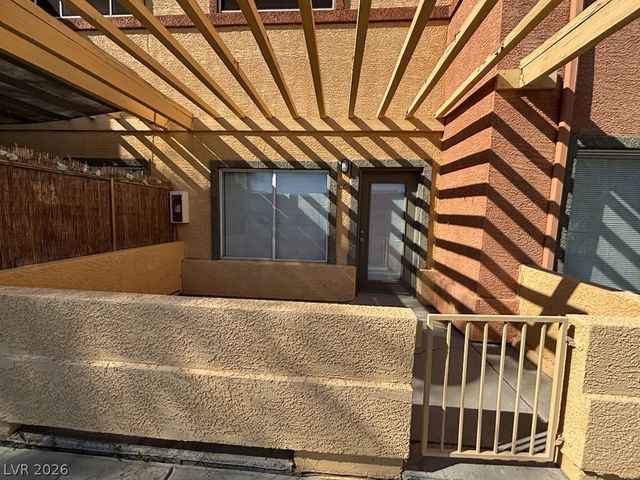 4915 East Russell Road 130, Las Vegas, NV 89120