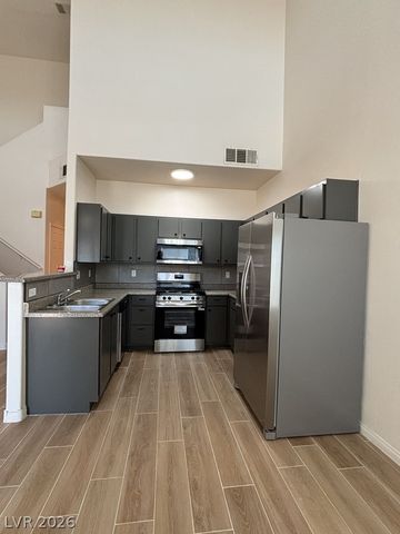 4915 East Russell Road 130, Las Vegas, NV 89120