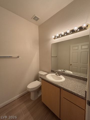 4915 East Russell Road 130, Las Vegas, NV 89120