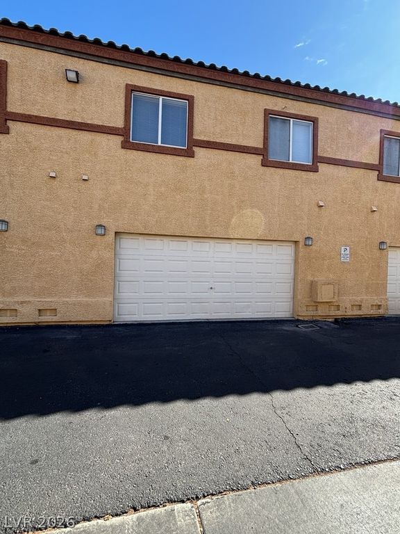 4915 East Russell Road 130, Las Vegas, NV 89120