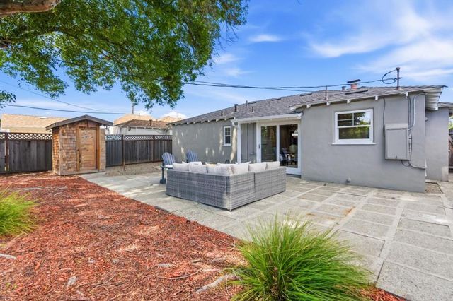 3920 Regan Drive, San Mateo, CA 94403