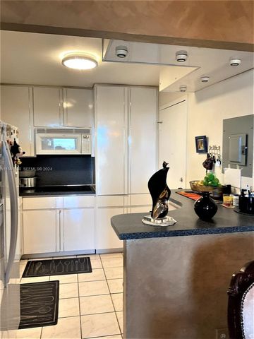 4675 W 18th Court 502, Hialeah, FL 33012