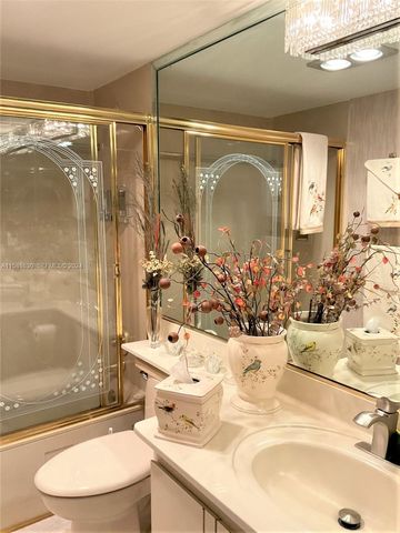 4675 W 18th Court 502, Hialeah, FL 33012