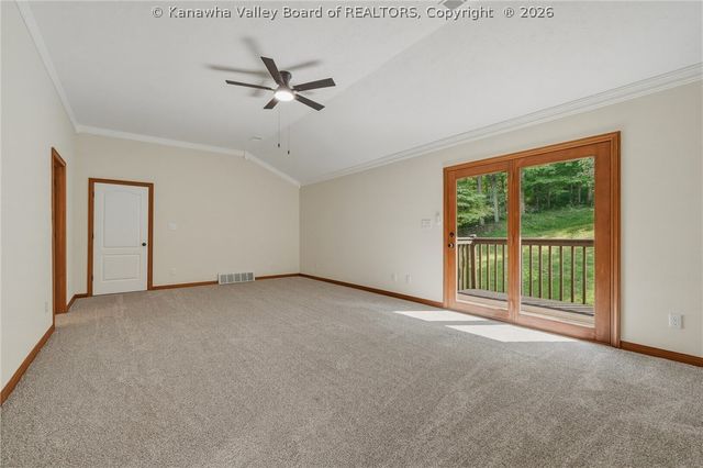 102 Rustic Highlands Road, Teays, WV 25526