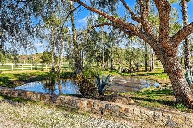 40801 Avenida La Cresta, Murrieta, CA 92562