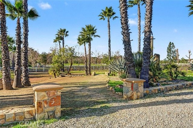 40801 Avenida La Cresta, Murrieta, CA 92562