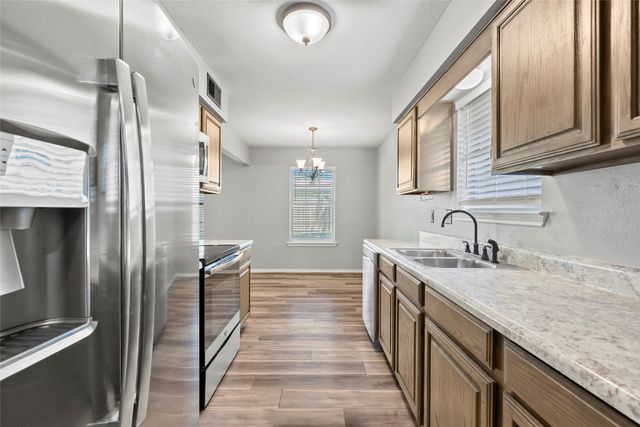 824 Meadowdale Drive, Royse City, TX 75189