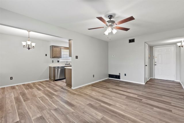 824 Meadowdale Drive, Royse City, TX 75189