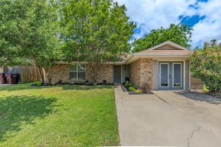 824 Meadowdale Drive, Royse City, TX 75189