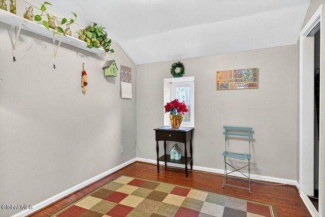 2553 3rd Avenue, Rotterdam, NY 12303