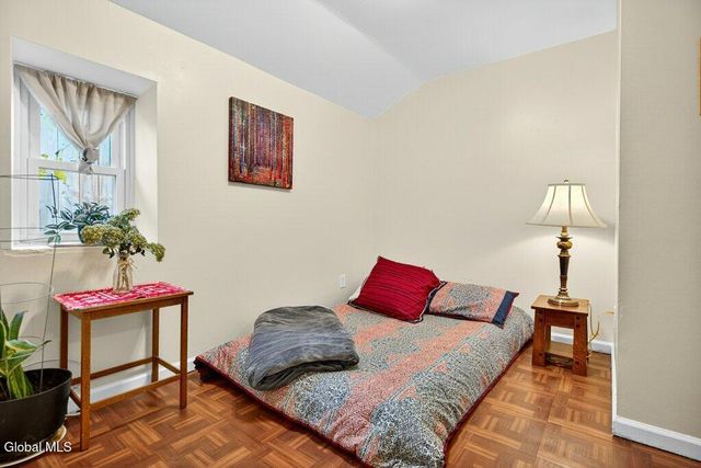 2553 3rd Avenue, Rotterdam, NY 12303