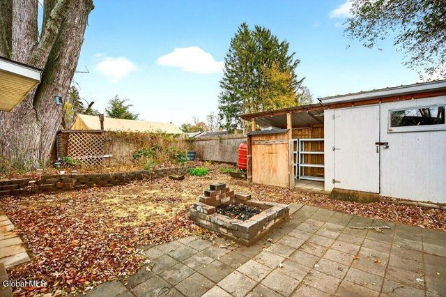 2553 3rd Avenue, Rotterdam, NY 12303