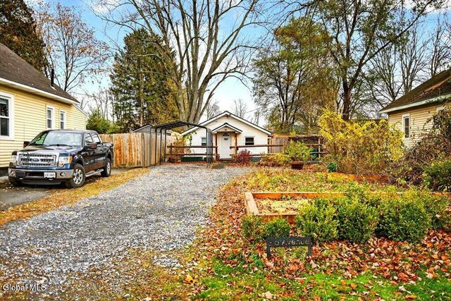 2553 3rd Avenue, Rotterdam, NY 12303