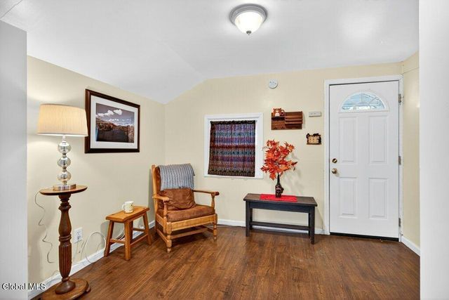 2553 3rd Avenue, Rotterdam, NY 12303