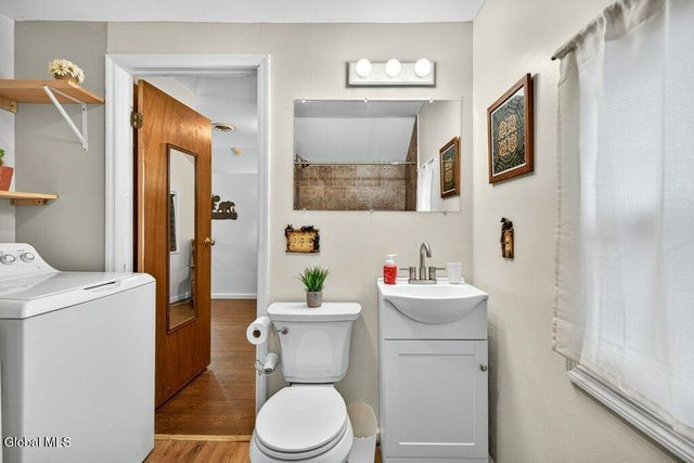 2553 3rd Avenue, Rotterdam, NY 12303