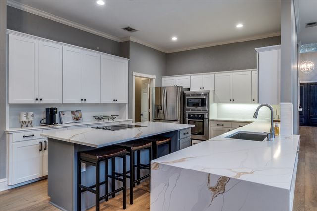 5822 Preston Fairways Drive, Dallas, TX 75252