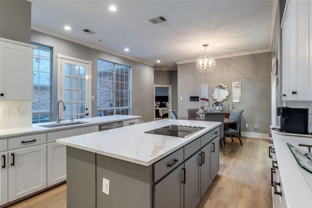 5822 Preston Fairways Drive, Dallas, TX 75252