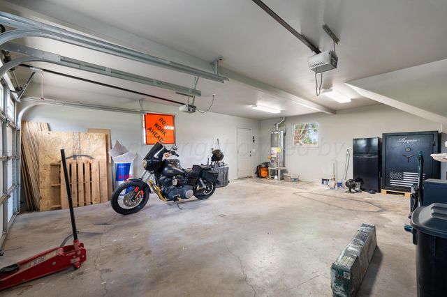4210 Gem Lake Road, Amarillo, TX 79106
