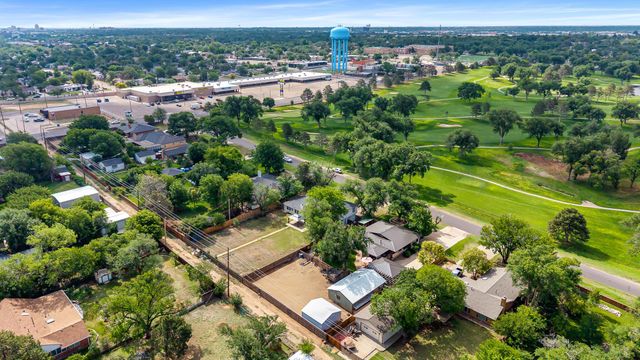 4210 Gem Lake Road, Amarillo, TX 79106