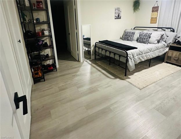 3323 Guilford CT, Naples, FL 34112