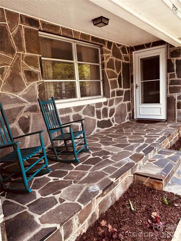 2525 13th Avenue SW, Hickory, NC 28602