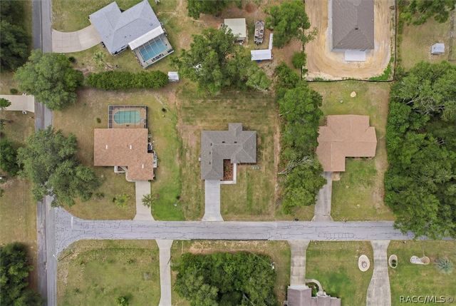 2180 W Dolphin Drive, Dunnellon, FL 34434