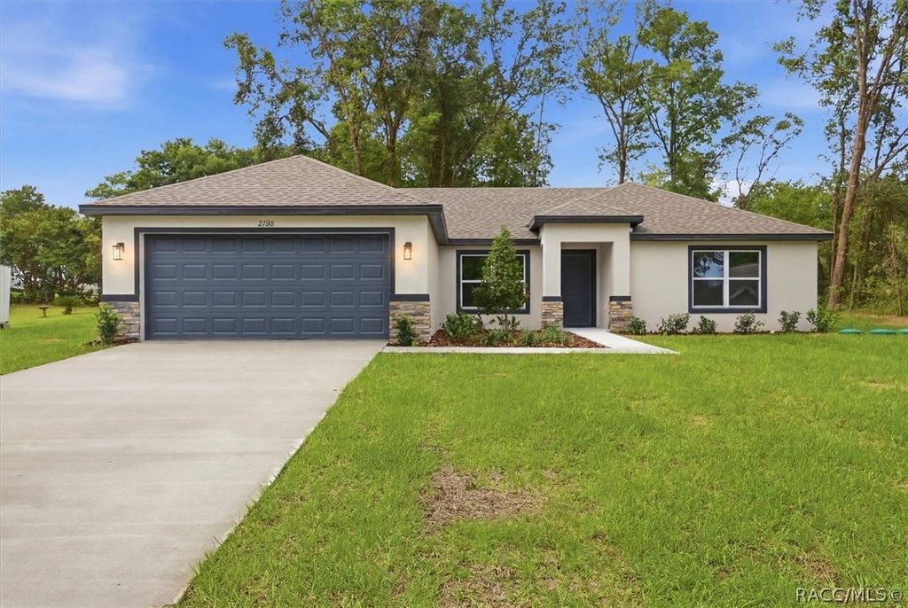 2180 W Dolphin Drive, Dunnellon, FL 34434
