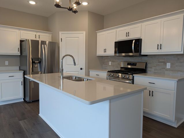2719 Ivan Avenue NE, Saint Michael, MN 55376