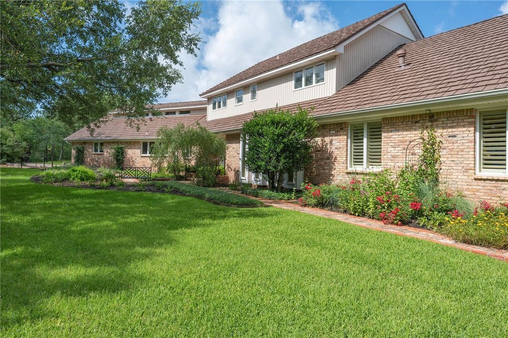 1002 Shady Drive, College Station, TX 77840 — photo 5