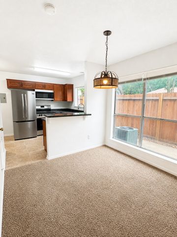 705 Gregg Street 2, Denton, TX 76201