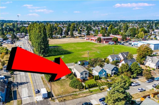 1750 S Ainsworth Avenue, Tacoma, WA 98405