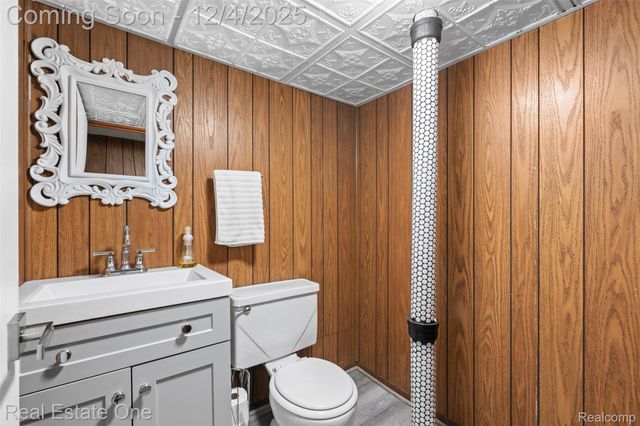 22921 Avon Street, St. Clair Shores, MI 48082