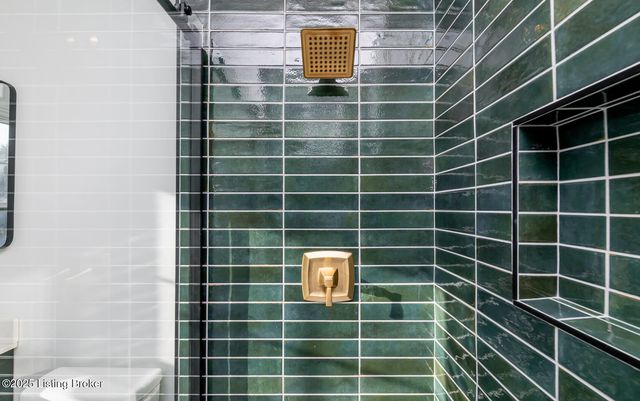 245 Pope St, Louisville, KY 40206